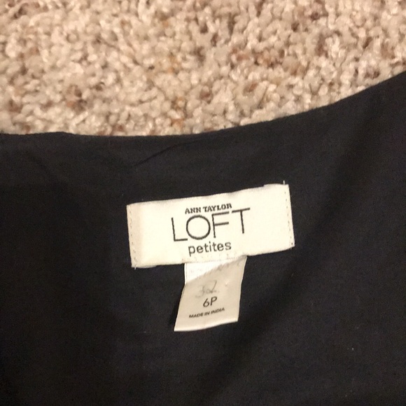 Loft - Black Sleeveless Top Ties in front -size 6P - Picture 10 of 14